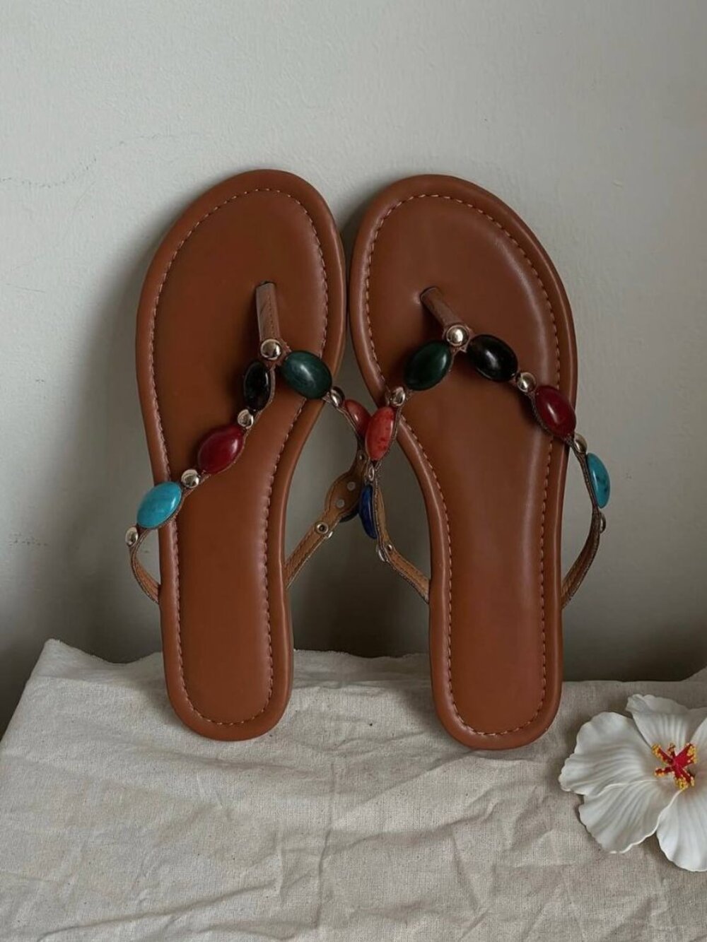 Women's Colorful Beaded Flip Flop Sandals - Picture 5 of 5